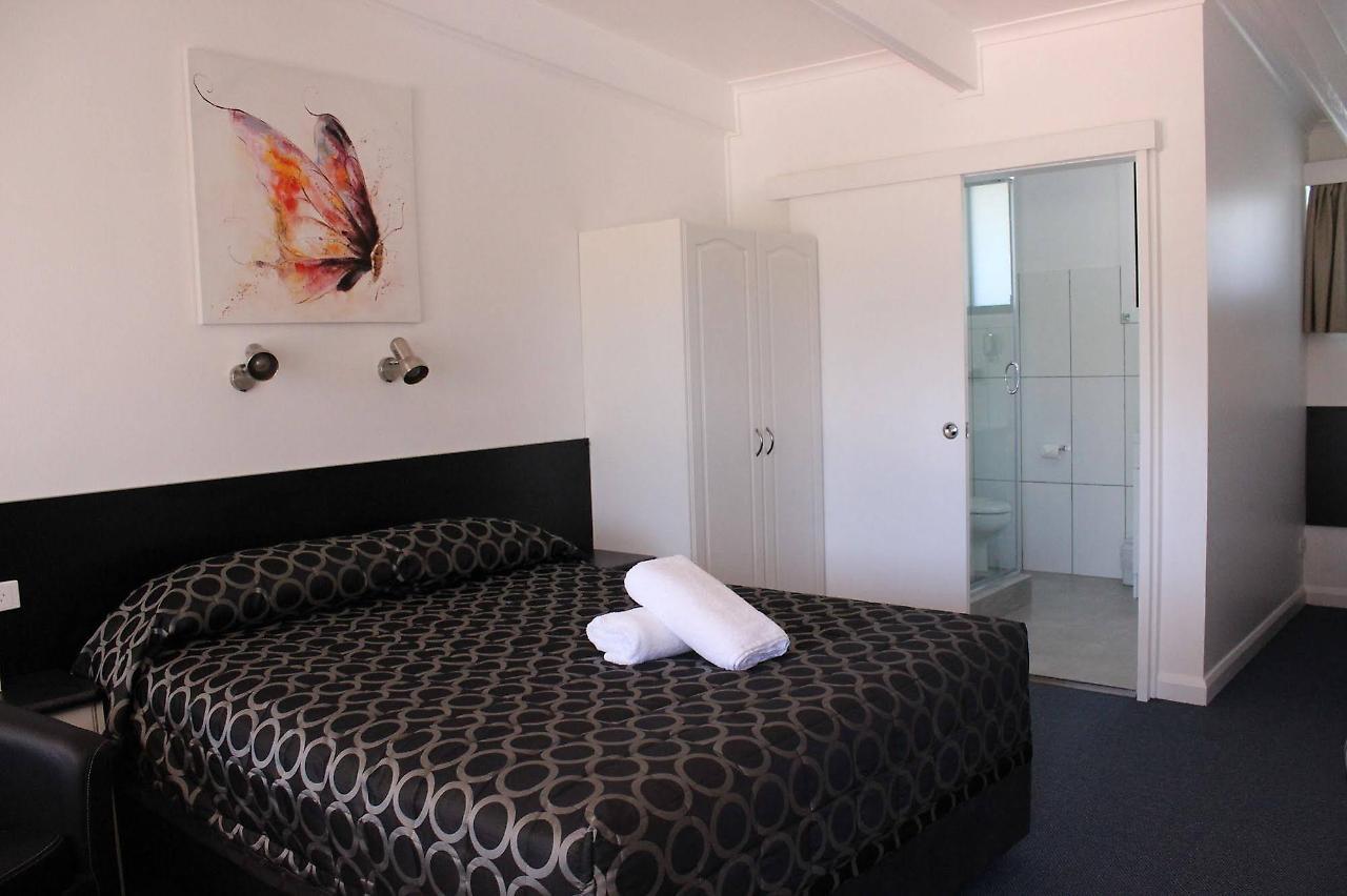 Twin Swans Motel Inverell Extérieur photo