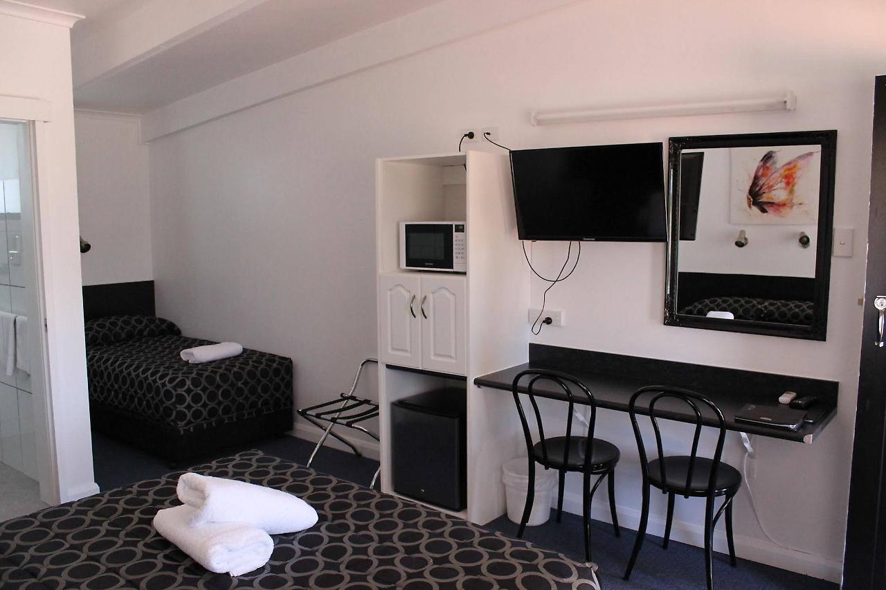 Twin Swans Motel Inverell Extérieur photo