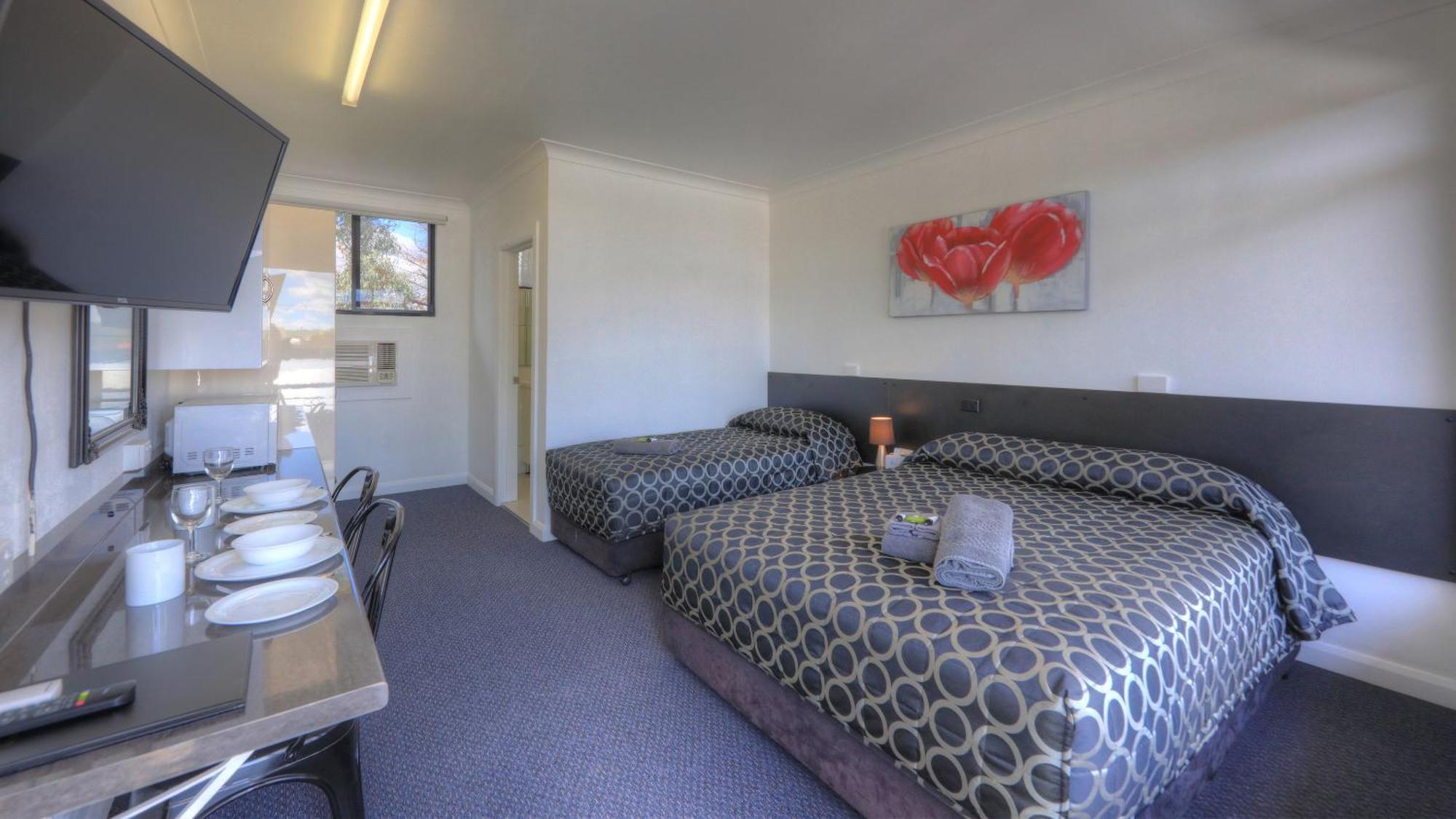 Twin Swans Motel Inverell Extérieur photo